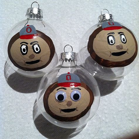 mto BRUTUS the BUCKEYE ornaments. Show your ohio by VidaDelVino, $5.00 Ohio State Diy, Brutus The Buckeye, Starburst Wreath, Ohio State Ornaments, Nut Crafts, Ohio State Buckeyes Crafts, Basic Crafts, Ohio State Decor, Ohio State Crafts