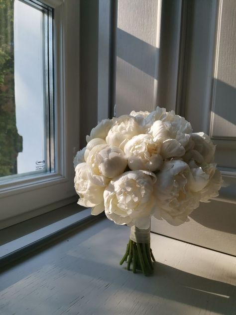 White Artificial Flowers, Artificial Peony, Flowers Vintage, Fake Flowers, Silk Flowers, Merlin, Artificial Flowers, Peonies, Leroy Merlin