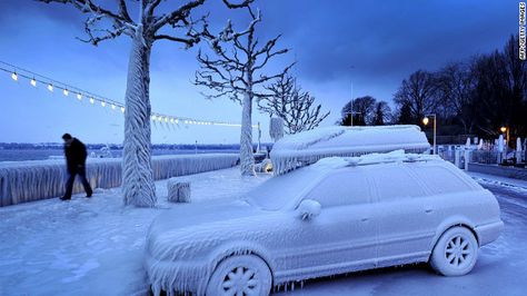 Burrrr Europe Winter, Frozen Lake, Ice Sculptures, Lake Geneva, Winter Weather, Geneva, Switzerland, Cool Pictures, Audi