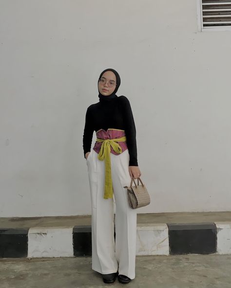 Ootd Belt Hijab, Obi Outfit, Ootd Obi Belt, Ootd Obi Belt Hijab, Tenun Fashion Inspiration, Belt Kain, Obi Belt Outfit, Obi Belt Batik, Tenun Fashion