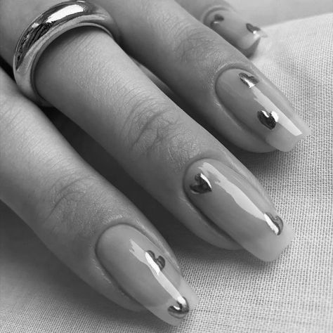 Bw Nails, Nail Inspo, Night Light, Nail Designs, Silver Rings, Nails, Frame, Silver, White