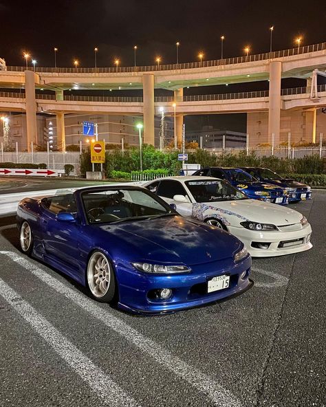 A pair of S15 🤍 💙 🇯🇵 #15シルビア#nissan #nissansilvia #silviarepublic #schassis #schassisloyalty #s15silvia #drift #driftcar #silviataste #sr20 #sr20det #schassissocialclub #240sx #240sxnation #nissans15 #jdm #jdmlife #jdmgram #jdmnation #jdmcars #jdmculture #jdmlifestyle #jdmdaily #jdmsociety #jdmlove #speedhunters #superstreet #srheritagejapan Nissan S15, Nissan Infiniti, Nissan Silvia, Drift Cars, Streetwear Men Outfits, Jdm Cars, Dream Car, Jdm, Dream Cars