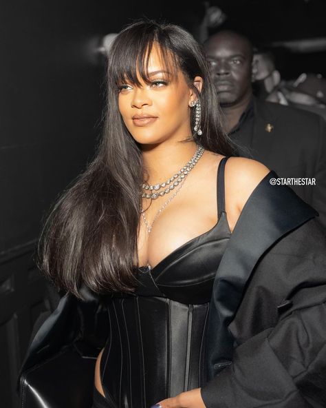 Rihanna Fan, Rihanna News, Rihanna Street Style, Looks Rihanna, Rihanna Love, Rihanna Looks, Rihanna Style, Bad Gal, Rihanna Fenty