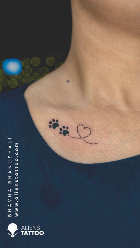 Small Tattoo Ideas For Women Collar Bone, Animal Collar Bone Tattoo, Tattoo Ideas On Collar Bone For Women, Small Collar Bone Tattoos For Women Unique, Colorbone Tattoos Ideas, Tattoo Ideas For Collar Bone For Women, Tattoo For Collar Bone For Women, Tattoos For Collar Bone, Cute Collar Bone Tattoos For Women