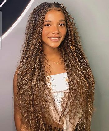 20 Stylish Ways to Style Braids with Curls Curled Hair With Braid, Top Braid, Curly Hair Braids, Front Braids, Goddess Braids Hairstyles, Small Braids, Short Braids, Braids With Curls, Long Braids