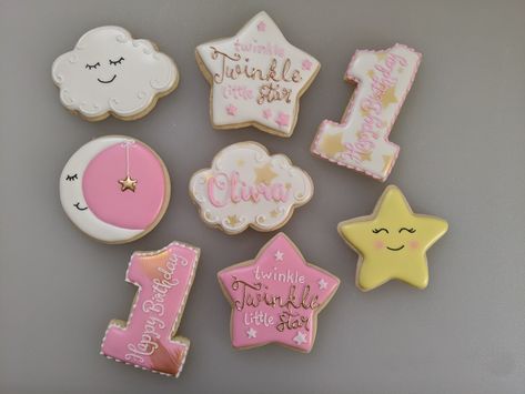 #twinkletwinklelittlestar #star #twinkle #moon #firstbabyshower #cloud #prettykillercookies Twinkle Twinkle Little Star Cookies, Star Sugar Cookies, Cookies Theme, Star Cookies, Twinkle Twinkle Little Star, Birthday Cookies, Sugar Cookies Decorated, Twinkle Twinkle, First Birthday