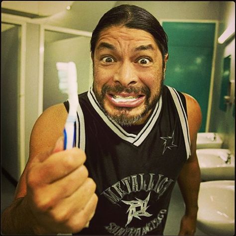 Metallica on Instagram: "Morning everyone! #DontForgetToBrushUrTeeth" Rob Trujillo, Metallica Funny, Metallica Art, Enter Sandman, Robert Trujillo, Mr Krabs, Ride The Lightning, Kirk Hammett, James Hetfield