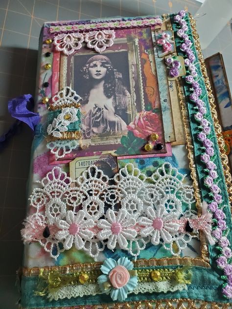 Scrapbook Journal Cover Ideas, Maximalist Journal, Bohemian Journal, Whimsical Journal, Junk Journal Cover, Boho Journal, Art Journal Cover, Pretty Journals, Cool Journals