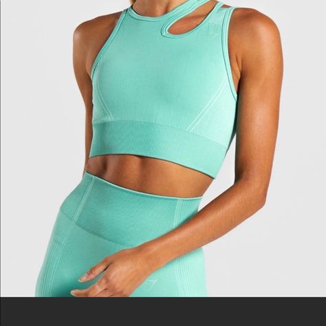 New With Tags Gymshark Ultra Seamless Longline Sports Bra Sz Small Spearmint Green Blue No Flaws Or Damages Gym Shark, Gymshark Women, Gray Sports Bra, Seamless Sports Bra, Padded Sports Bra, Black Camo, Sports Bra Sizing, Bra Women, Sports Bras