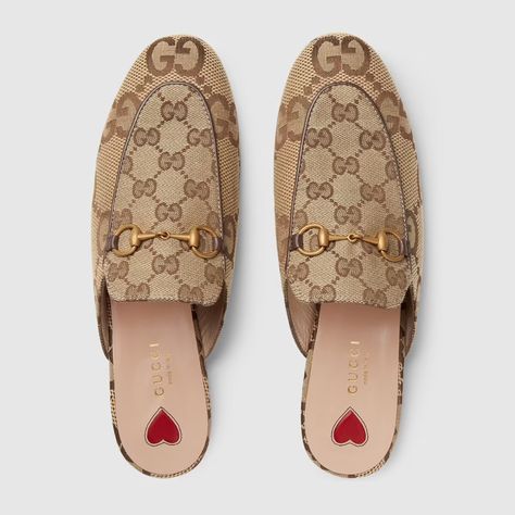 Gucci Slippers, Gucci Princetown, Designer Slippers, Cuffed Jeans, Gucci Mules, Dark Brown Leather, Beauty Items, Gucci Shoes, Leather Slip Ons