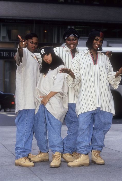 90s Hip Hop Outfits, Look Hip Hop, Black 90s Fashion, Mode Old School, 90s Street Style, Hip Hop Girl, Looks Hip Hop, Ropa Hip Hop, 90’s Outfits