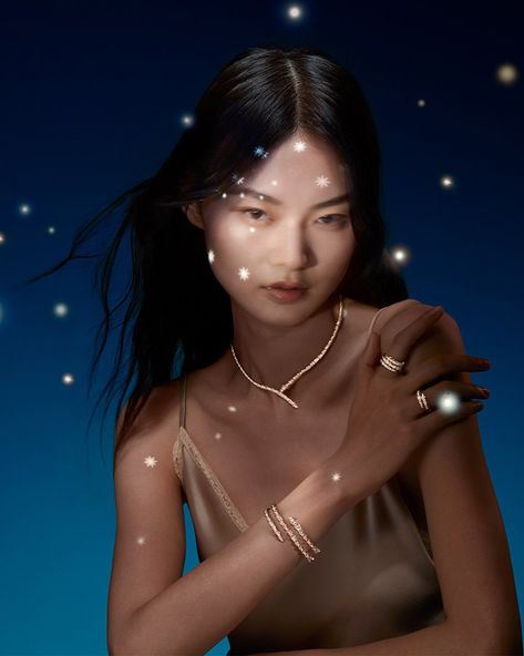 Bvlgari Campaign, Bulgari Campaign, He Cong, Vittoria Ceretti, Holiday 2022, Shimmer Lights, Img Models, Photo Projects, Strike A Pose