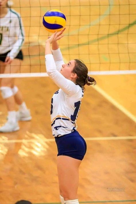 Volleyball Goals, Volleyball Women, Volleyball Beach, Volleyball Positions, Indoor Volleyball, Volleyball Poses, Female Volleyball Players, Women's Volleyball, University Of British Columbia