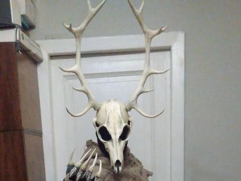 Wendigo Mask Diy, Wendigo Costume Diy, Windego Costume, Wendigo Makeup, Wendigo Cosplay, The Witcher Costume, Wendigo Mask, Spirit Halloween Masks, Wendigo Costume