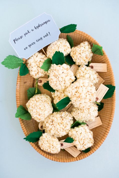 Flower Theme Party Favors, Garden Party Theme Decorations, Spring Party Favors For Women, Garden Themed Party Favors, Hydrangea Birthday Party, Hydrangea Party Theme, Garden Theme Party Food, Flower Party Favors, Spring Party Favors