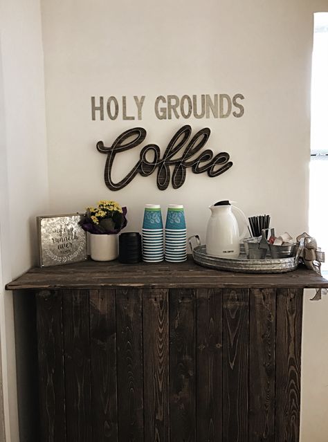 Pastor Office Decor Ideas, Church Coffee Bar Ideas, Church Cafe Design, Youth Room Church, Break Room Decor, Rustic Coffee Bar, Church Lobby Design, Youth Group Rooms, Church Welcome Center