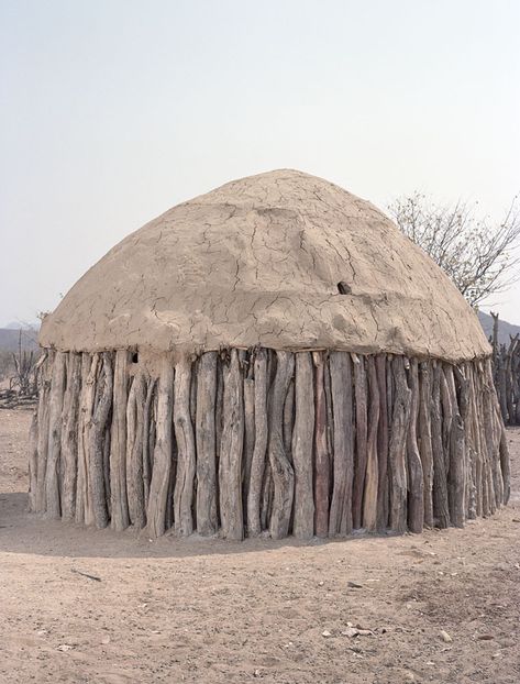 Primitive Architecture, Mud House Africa, Cape Vernacular Architecture, Pre Colonial African Architecture, Desert Architecture Ancient, African Thatched House, Charles Freger, Ngorongoro Crater, Clay People