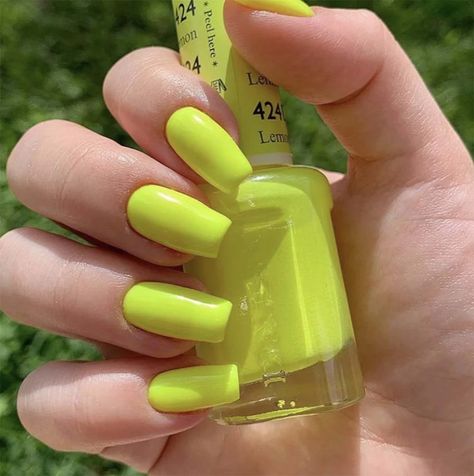 The 8 Best Lemon Juice Nail Polish to Make You Ace the Gorgeous Look in 2022 | DTK Nail Supply Dnd Lemon Juice Nails, Lemon Juice Nails, Bug Juice, Dnd Gel Polish, Vibrant Nails, Gel Lacquer, Gel Polish Colors, Nail Polish Designs, Yellow Nails