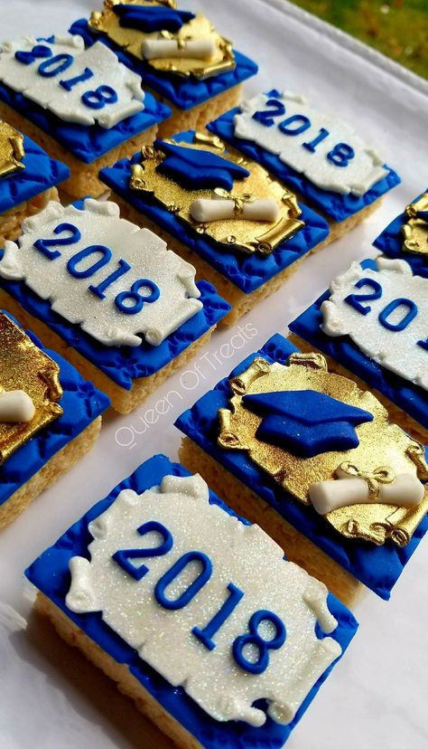 Graduation theme custom Rice Krispy Treats Graduation Rice Krispie Treats Ideas, Rice Krispie Treats Graduation, Graduation Pretzel Rods, Prom Treats, Graduation Rice Krispie Treats, Graduation Deserts, Fancy Cake Pops, Graduation Party Treats, Graduation Cake Pops