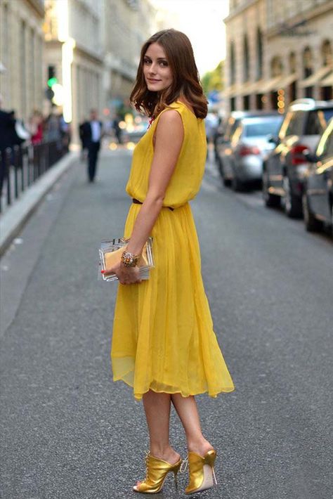 Leila Yavari, Paris Street Fashion, Fashion In Paris, Estilo Olivia Palermo, Olivia Palermo Style, Outfit Trends, Couture Week, Street Style Summer, Street Style Paris