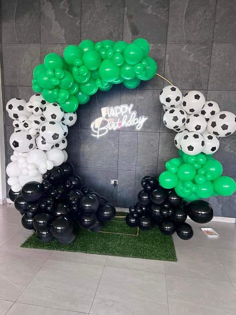 Soccer Birthday Backdrop, Soccer Balloons, Soccer Banquet, Soccer Birthday, Football Theme, 2nd Birthday Party Themes, Football Themes, Free State, Senior Night