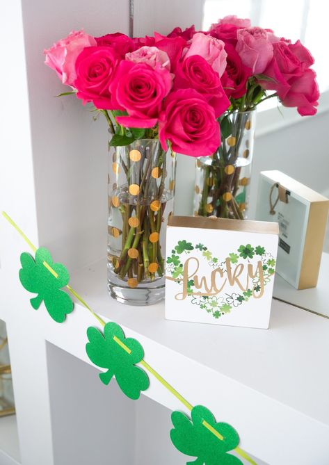 St Patty's Day Party Ideas | Celebration Stylist | Popular Party Planning Blog St Patricks Day Party, Lucky Charms Marshmallows, Day Party Ideas, Fun Educational Activities, Festive Crafts, Pink Donuts, Birthday Party 21, Printable Activities For Kids, Holiday Printables