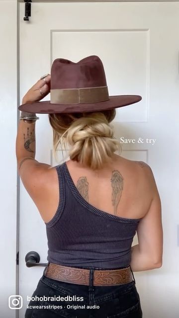 Sally Beauty on Instagram: "Here's your sign to try this quick, easy messy bun from @bohobraidedbliss! Perfect to pair with your favorite hat. Hit that *save* button to try it later! 📹(TikTok): Torie.bliss #hairstyle #hairinspo #fallhairstyle #fallhair #hairreels" Quick Easy Messy Bun, Hairstyles With A Hat, Cowgirls Hairstyles, The Perfect Messy Bun, Messy Bun Look, Bun Look, Easy Messy Bun, Perfect Messy Bun, Messy Bun Tutorial