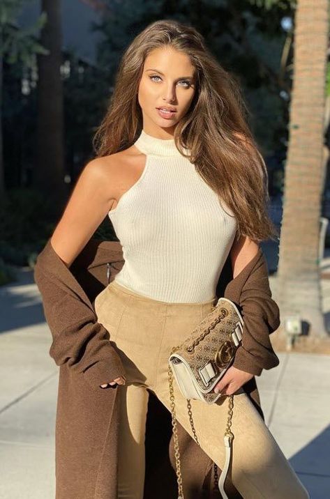 Carina Zavline, Fall Vibes, Maxi Skirt, Backless Dress, Mini Skirts, Actresses, Tumblr, Photo And Video, On Instagram