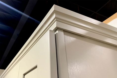 Craftsman Crown Molding Ideas, Craftsman Crown Molding, Kitchen Molding, Flat Crown Molding, Crown Molding Bathroom, Cabinet Crown Molding, Kitchen Cabinet Molding, Lowes Kitchen Cabinets, Crown Molding Kitchen