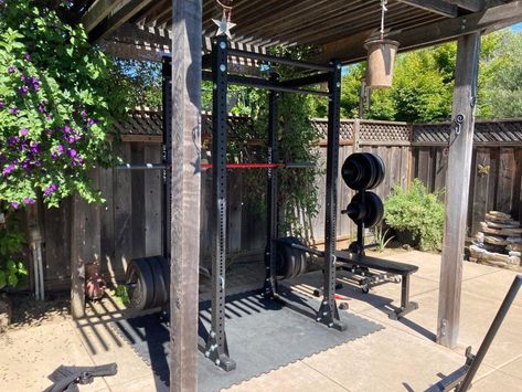 Patio Gym Ideas, Patio Gym, Outdoor Home Gym, Home Gym Ideas Small, Small Home Gyms, Backyard Gym, Home Gym Ideas, Home Gym Setup, Gym Setup