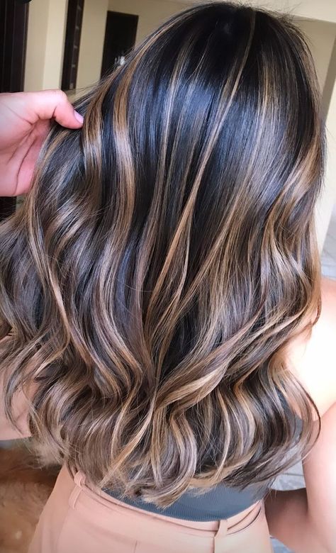 Hair Streaks Blonde, Bob With Highlights, Blonde Streaks, Highlights Lowlights, Hair Tinsel, Brunette Balayage, Bridal Hair Inspiration, Black Bob, Hair Streaks