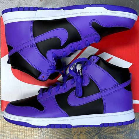 Selling A Pair Of Brand New In Box Pair Of Nike Dunk Hi Retro Leather Shoes! Psychic Purple / Black Men’s Us Us 10 / Uk 9 / Eu 43 Nike Id Dv0829-500 Please Check Size Before Purchasing. Click Add To Bundlebelow To Receive An Offer! Combine Items And Save On Shipping! Purple Nike Shoes, Nike Collection, Dunks Outfit, Nike Jordans, Red Basketball Shoes, Purple Retro, Nike Air Jordan Shoes, Nike Fashion Shoes, Pop Bubble