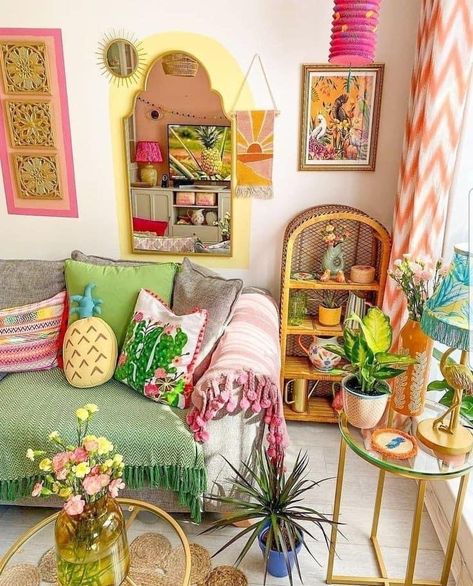 Deco Pastel, Dopamine Decor, Casa Vintage, Deco Boheme, Maximalist Decor, Instagram Beach, Apartment Decor Inspiration, Apartment Inspiration, Boho Living Room