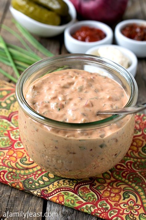 Homemade Russian Dressing, Russian Dressing, Salad Dressing Recipes Homemade, Homemade Condiments, Miracle Whip, Homemade Salads, Dressing Recipes, Family Feast, Homemade Salad Dressing