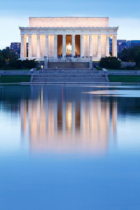 Nova Orleans, American Landmarks, Gettysburg Address, Dc Trip, Washington Dc Travel, Dc Travel, Lincoln Memorial, Large Chair, District Of Columbia