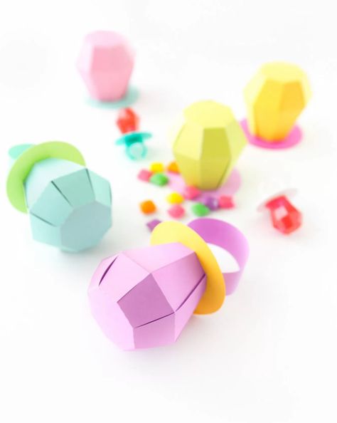 Delectable Ring Pop Treat Boxes | These gorgeous paper ring pops look almost good enough to eat! Make them for your next birthday party or special event. Design Eat Repeat, Hawaiian Crafts, Popular Candy, Paper Party Decorations, Diy Ring, Perfect Birthday Party, Ring Pop, School Treats, Paper Ring