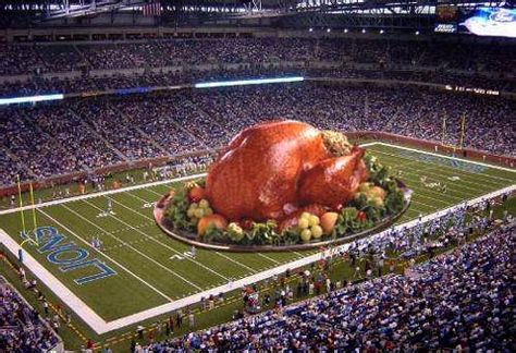 Nfl Thanksgiving, Turkey Bowl, Thanksgiving Facts, Thanksgiving Football, Thanksgiving Images, Lions Football, Hosting Thanksgiving, Nfl Games, Thanksgiving Fun