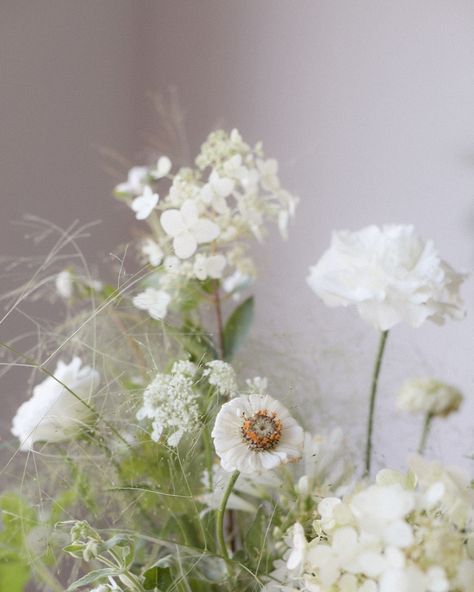 Lots of texture for Erin + Jim. 🌱🌾 So excited to be working with @idodetailslv tomorrow- it’s going to be a pretty one! ✨ . . . . . #cityblossomslv #floraldesign #floraldesigner #inspiredbypetals #inspiredbynature #flowers #flowersofinstagram #florals #tablescapes #weddingflowers #weddingflorals #weddingflorist #floweroftheday Meadow Wedding Flowers, Wedding Florist, Tablescapes, So Excited, Floral Wedding, Nature Inspiration, Wedding Flowers, Floral Design, Texture