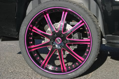 SAWEEEET! Things I want...on my truck Ford Girl, Pink Car Accessories, Customization Ideas, Rims For Sale, Pink Rims, Pink Truck, Purple Car, Hyundai Veloster, Rims For Cars