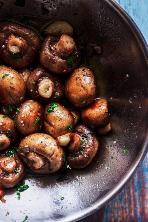 close up overhead shot of sauteed garlic herb mushrooms in a skillet on blue painted wood Keto Christmas Recipes, Keto Thanksgiving Recipes, Butter Mushrooms, Garlic Pasta Sauce, Parmesan Mashed Potatoes, Garlic Butter Mushrooms, Keto Thanksgiving, Cauliflower Gratin, Keto Christmas