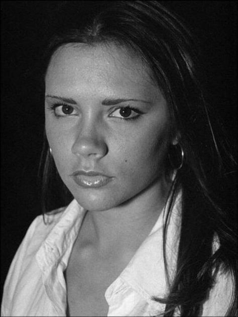 Victoria Adams Beckham teenager Celebrities Fashion, Beauty Lifestyle, Spice Girls, Movie Trailers, Beauty Trends, Victoria Beckham, Lifestyle Brands, Girl Power, Fashion Beauty