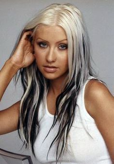 Christina Aguilera 90s, Christina Aguilera Hair, Christina Aguilera Burlesque, Burlesque Hair, Christina Aguilera 2000s, Christina Aguilera Stripped, 2000s Hair, 90s Grunge Hair, Maquillage On Fleek