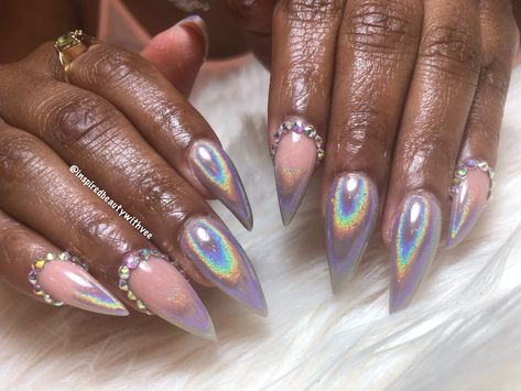 Veronica on Instagram: “Ombré Rainbow holo from @wavegelusa 🌈✨💅🏽💖🦄🌈✨💅🏽💖🦄⠀ ⠀ ⠀ ⠀ ⠀ ⠀ #chromenails #chromenails😍💅💣 #unicornchrome #nailschrome #chromeo #holochrome…” Rainbow Chrome Nails, Chrome Ombre Nails, Rainbow Chrome, Chrome Powder, Floral Tattoo Design, Chrome Nails, Ombre Nails, Tattoo Design, Nail Ideas