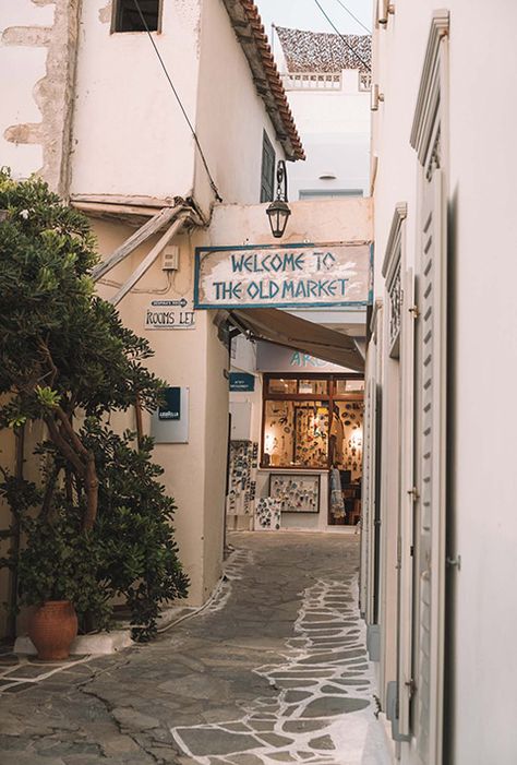 Naxos Greece Aesthetic, Greece Homes, Greek Mountains, Biggest Cruise Ship, Mediterranean Homes Exterior, Naxos Greece, Mediterranean Aesthetic, Greek Island Hopping, Greece Itinerary