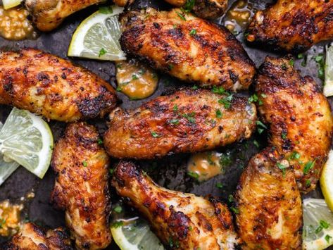 Lemon Garlic Chicken Wings, Easy Lemon Garlic Chicken, Baked Wings Oven, Garlic Chicken Wings, Baked Wings, Lemon Garlic Chicken, Game Day Appetizers, Lemon Flavor, Game Day Snacks