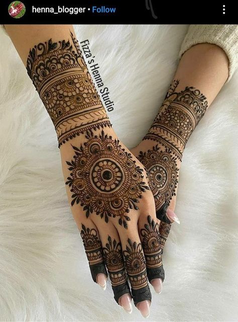 henna henna designs henna tattoo henna tattoos henna design henna tattoo designs hennas henna hand henna tattoo design Henna Tattoo Design, Tattoos Henna, Henna Hand, Tattoo Henna, Design Henna, Henna Tattoos, Henna Tattoo Designs, Henna Design, Hand Henna