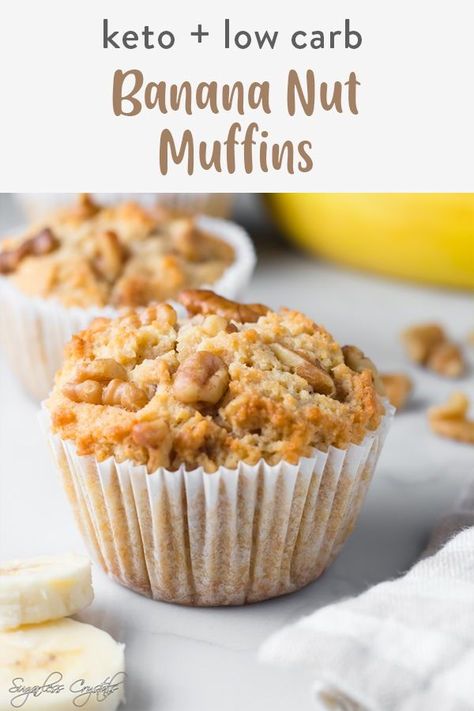 This is the best banana muffins recipe for anyone on the keto diet. You can't use bananas with a keto muffins but I show you how to get that true banana flavor. You get a great banana flavor and the perfect moist texture because their made with almond flour and coconut flour. They are low carb, keto and super easy to make! Keto Banana Nut Muffins, Keto Banana, Dolce Poche Calorie, Nut Muffins, Banana Nut Muffins, Postre Keto, Low Carb Snack, Recetas Keto, Low Carb Sweets