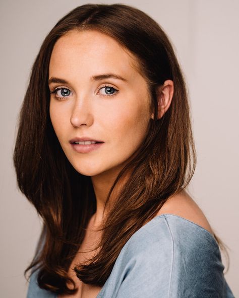 Julia Brown Brown Haired Actresses, Actresses With Brown Hair, Angel Of Darkness, Julia Brown, Last Kingdom, Fresh Cut Roses, Simply Red, The Last Kingdom, World On Fire