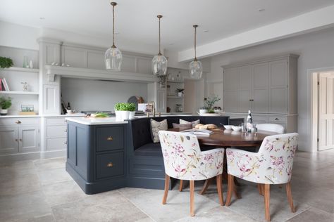 LINCOLN - Transitional - Kitchen - Other - by Krantz Designs | Houzz Contemporary Farmhouse Kitchen, Traditional Farmhouse Kitchen, Wooden Kitchens, Grey Shaker Cabinets, Kitchen Decor Trends, Painted Kitchens, Recessed Panel Cabinets, Upholstered Banquette, Grey Backsplash