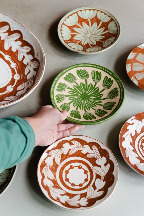 Skrap — KRISTINE THENMAN Kitchen Plates Set, Indian Ceramics, Diy Tableware, Lucky Duck, Kitchen Plate, Pottery Dishes, Pottery Tools, Boho Kitchen, Pottery Classes